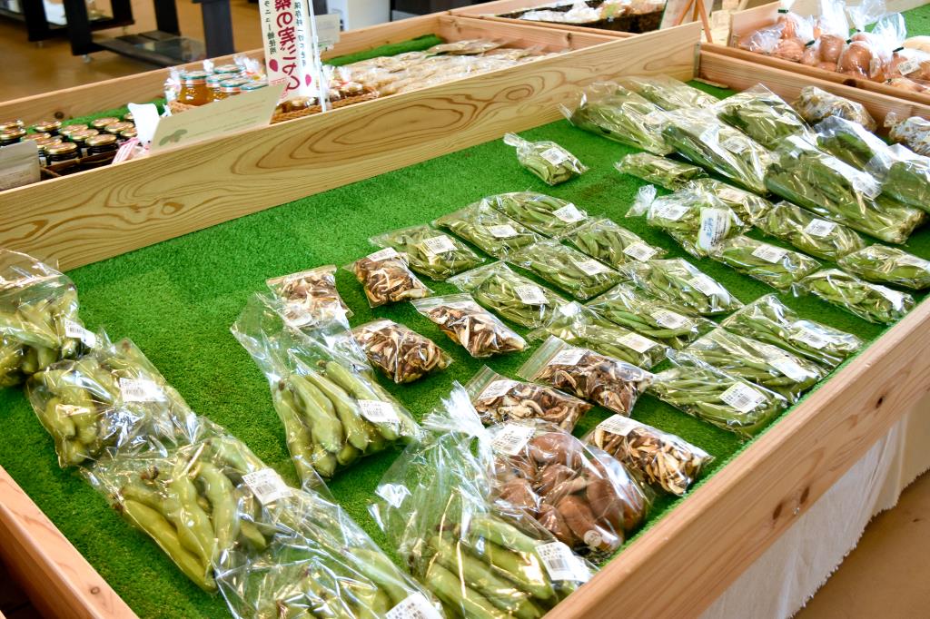 ゆうのう敷島 直売所3