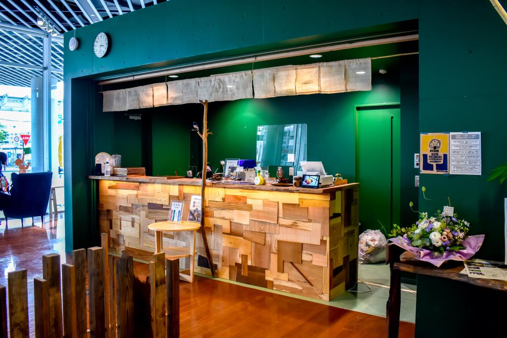 図書カフェ　by白州山の水農場 甲府5