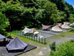 KAGARIBI Camp Terrace