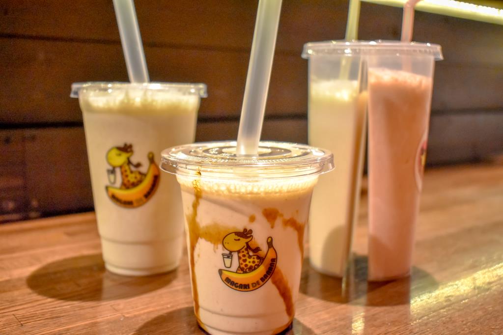 バナナジュース専門店「まがりDEバナナ」