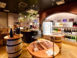 甲府駅 カフェ＆ワインバー　葡萄酒一番館4
