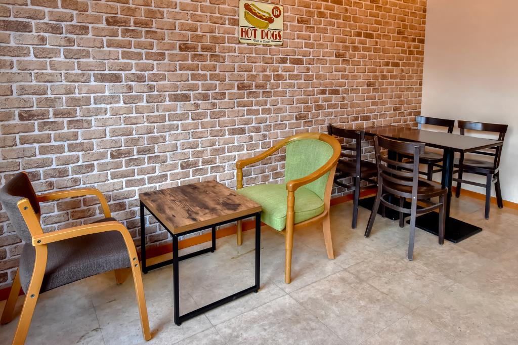 甲府 PORTLANDIA Cider Bar & Cafe
