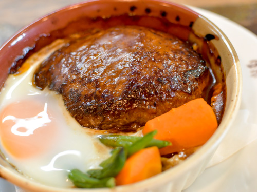 ハンドメイドレストラン鎌倉の煮込みハンバーグ
