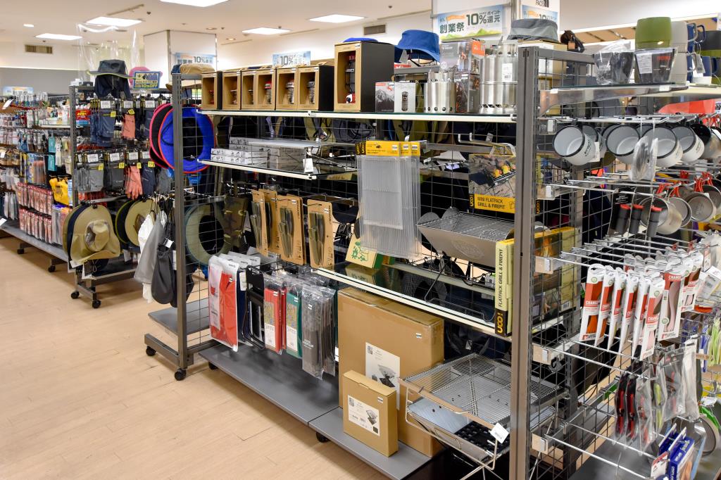 好日山荘　甲府岡島店 アウトドアショップ4