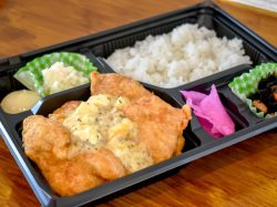 からあげ専門店 FUJI BIRD　甲斐市5