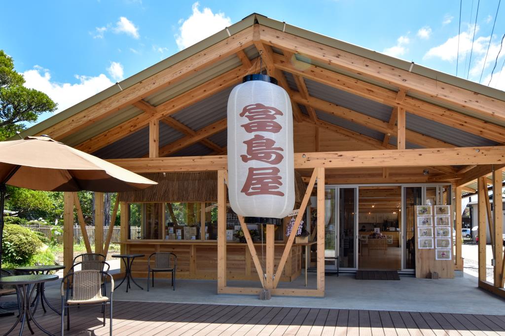 富島屋 忍野 カフェ1