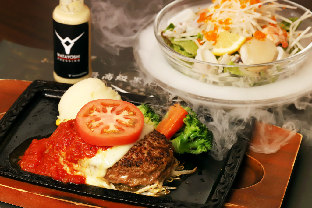 STAKE HOUSE WATAYOSHI（ステーキハウスワタヨシ）のハンバーグ