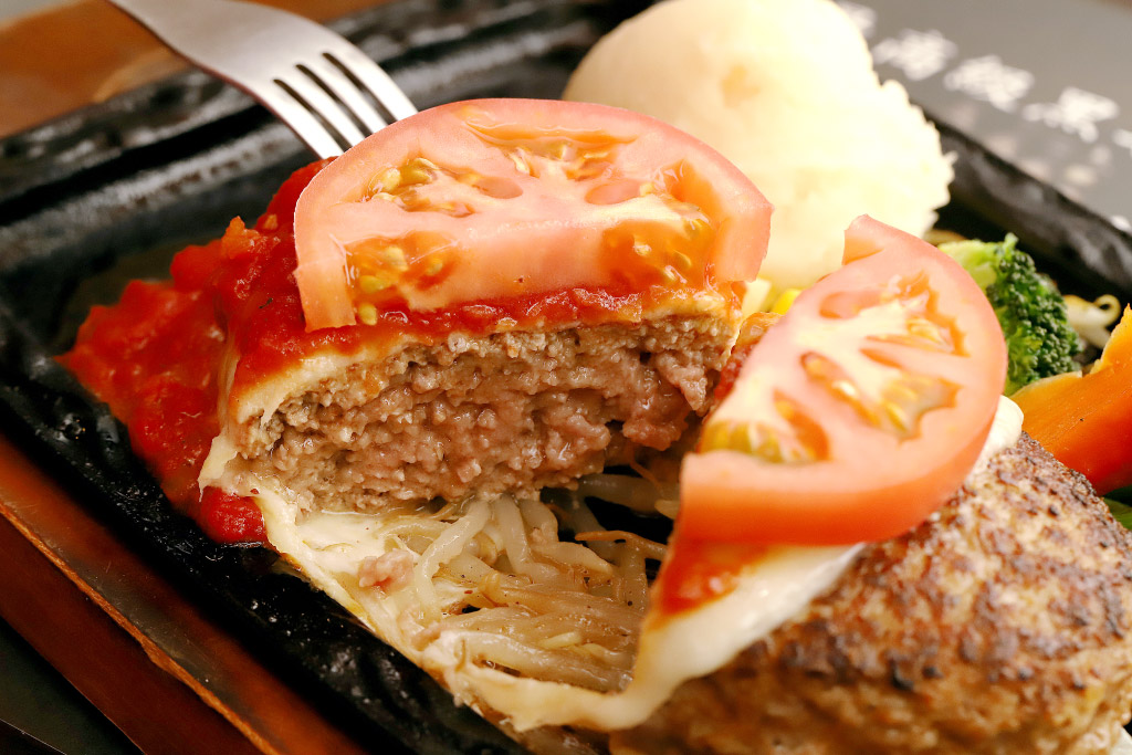 STAKE HOUSE WATAYOSHI（ステーキハウスワタヨシ）のハンバーグ3