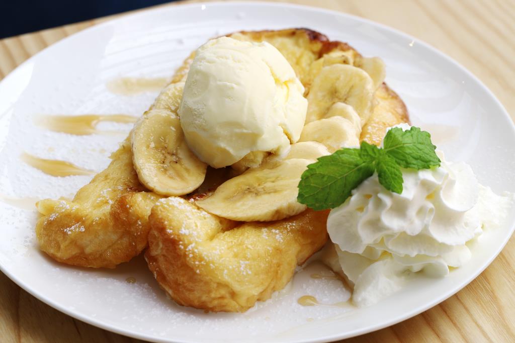 エロイーズカフェ八ヶ岳店オープン