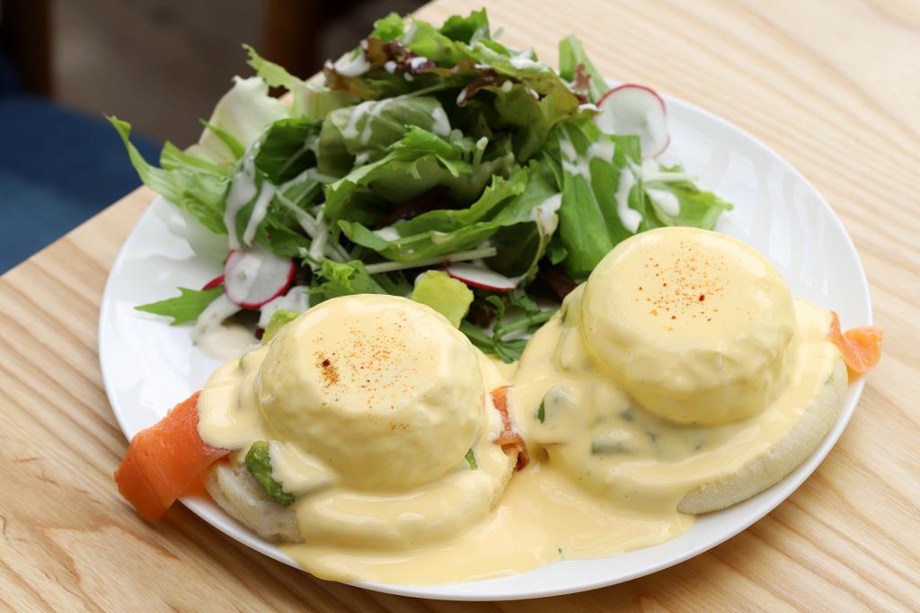 エロイーズカフェ八ヶ岳店オープン
