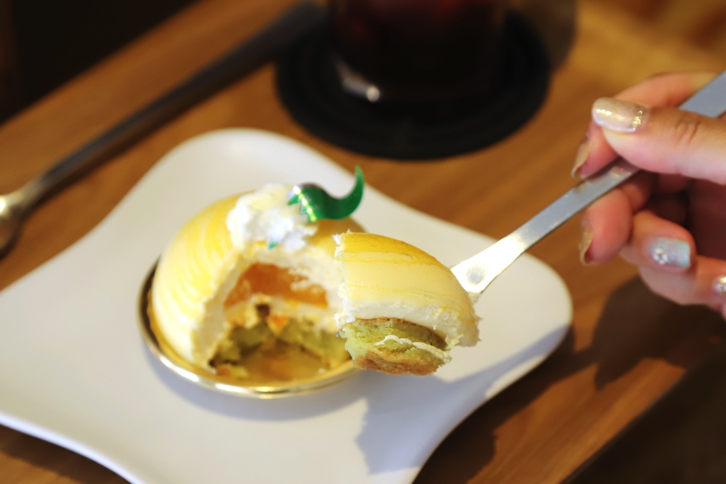 RISONAREブックス＆カフェ 写真10