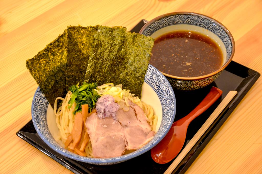 横浜家系ラーメン そだし国玉店　甲府4