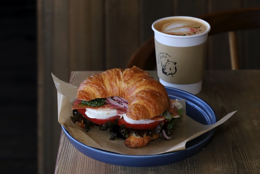 BRAND NEW DAY COFFEE 写真1