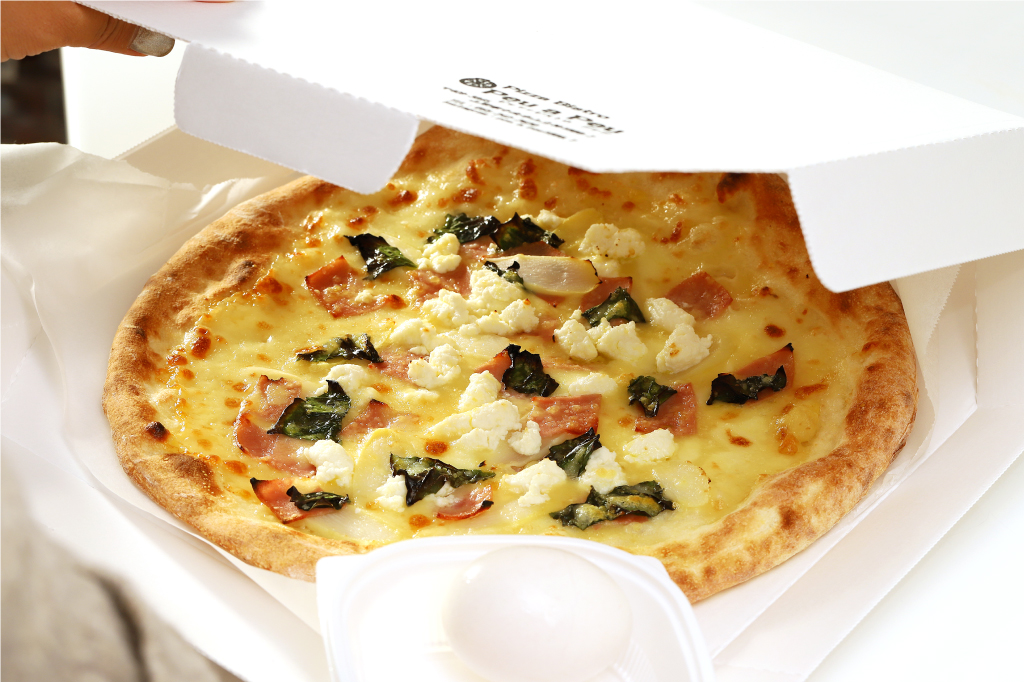 Pizza Bistro Peu a Peu ウォーバエリコッタ