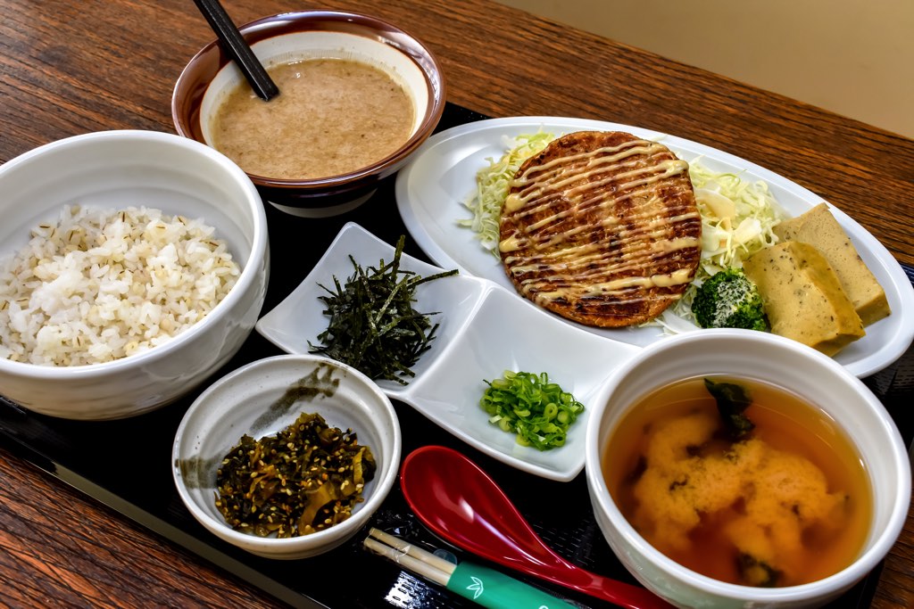 自然薯農家のとろろ飯 じねんじょ亭1