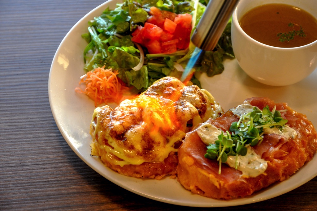カフェラぺ 2号店 生ハムクリームチーズ カレーポテト1
