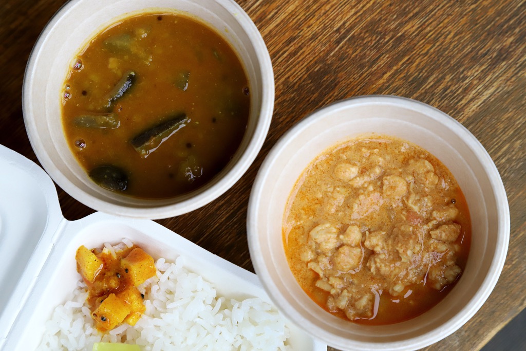 SPICE CORNER（スパイスコーナー） カレー2種