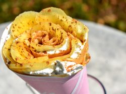 YATSUGATAKE CREPE&FRUITS by Chez uma