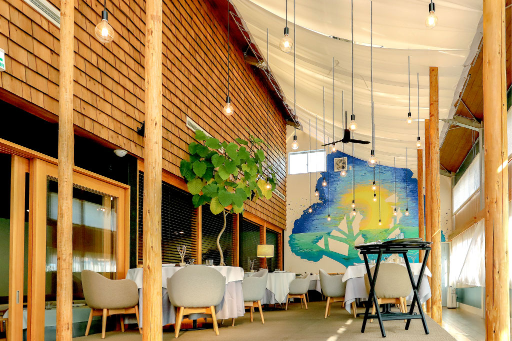LE PIONNIER（レストランルピオニエ）店内