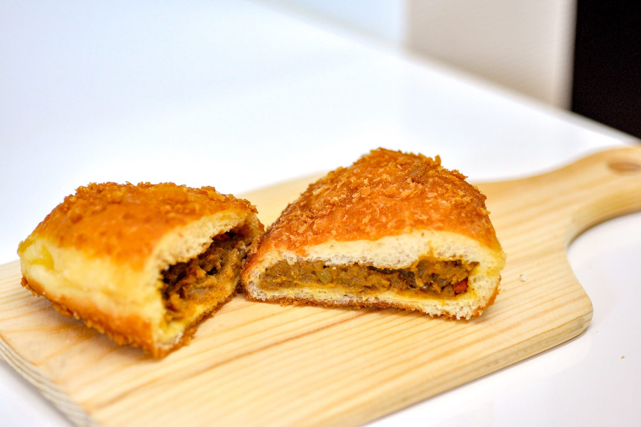 カレーパン　カクハン