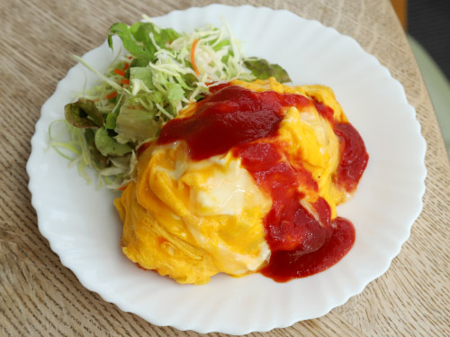 COFFEE LOUNGE どんぐりのオムライス