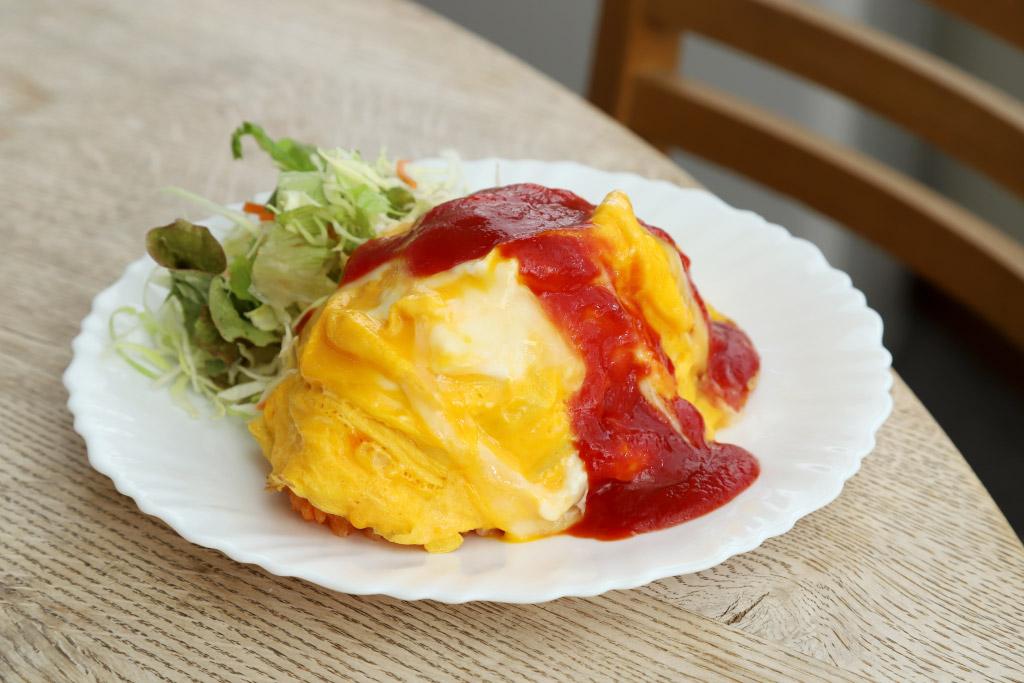 COFFEE LOUNGE どんぐりのオムライス