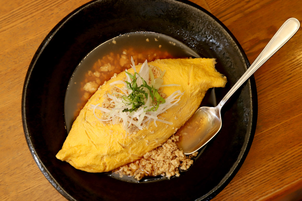 和風洋食屋 紙ひこうきのオムライス