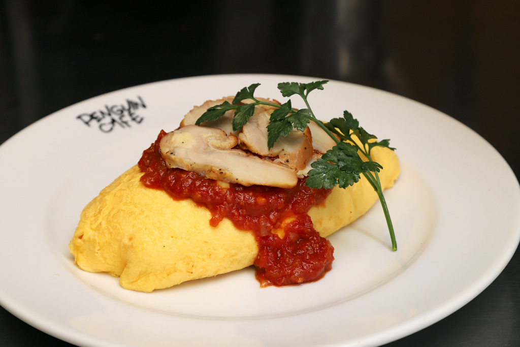 洋風食堂Penguin Café（ペンギンカフェ）のオムライス2