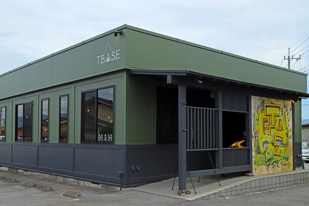 T-BASE（ティーベース）竜王店