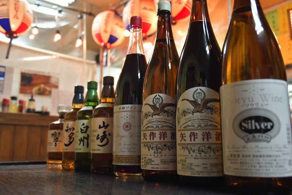 甲州煮込み屋／飲む人におすすめのドリンク／蒼龍・矢作わいん（グラス）550円