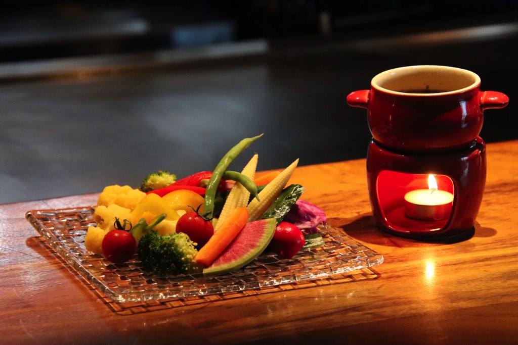 てっぱん秀S／飲む人におすすめの料理／15種類野菜のバーニャカウダ1,630円