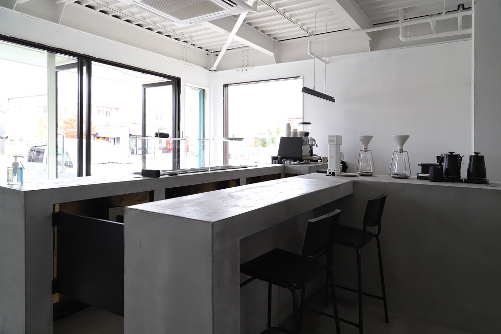 GRAY CUPS COFFEE STAND 内観
