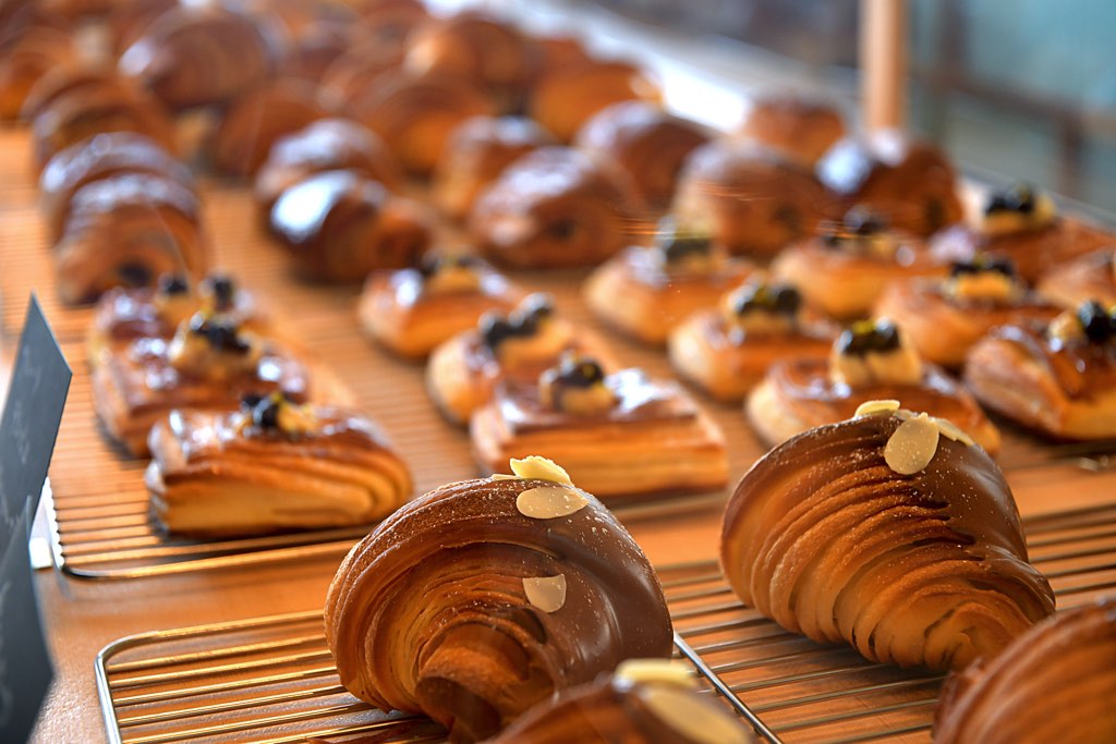 IDEAL BAKERY CROISSANT & PASTRY