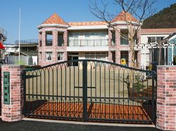 塩山愛育園