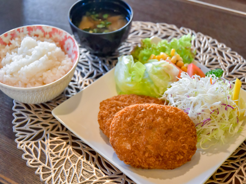 ごはんカフェ蔵のコロッケ