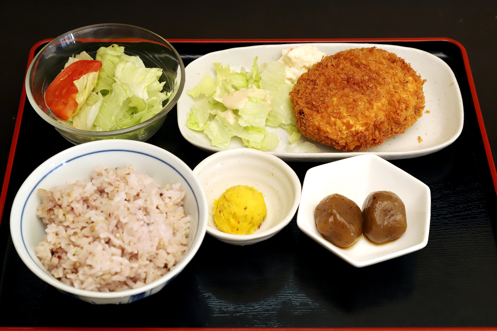 華膳のコロッケ2