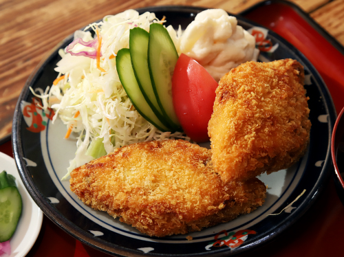 きくや食堂のコロッケ