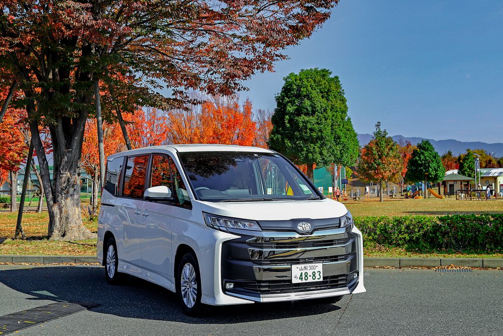 運転が苦手な人も安心！NOAH