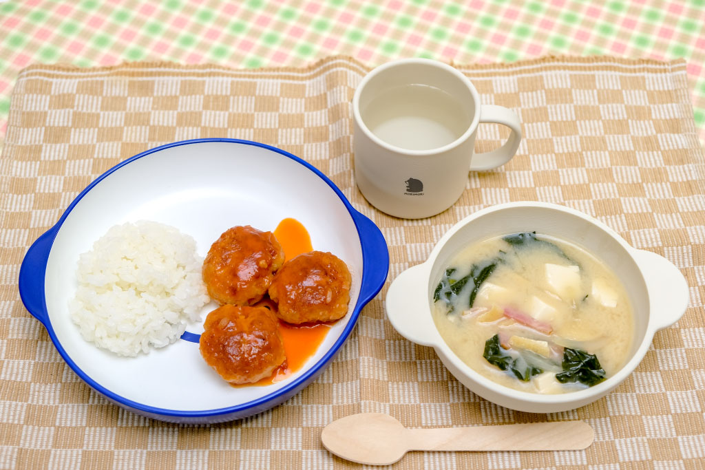豆乳味噌汁＆おから団子のケチャップ煮 完成