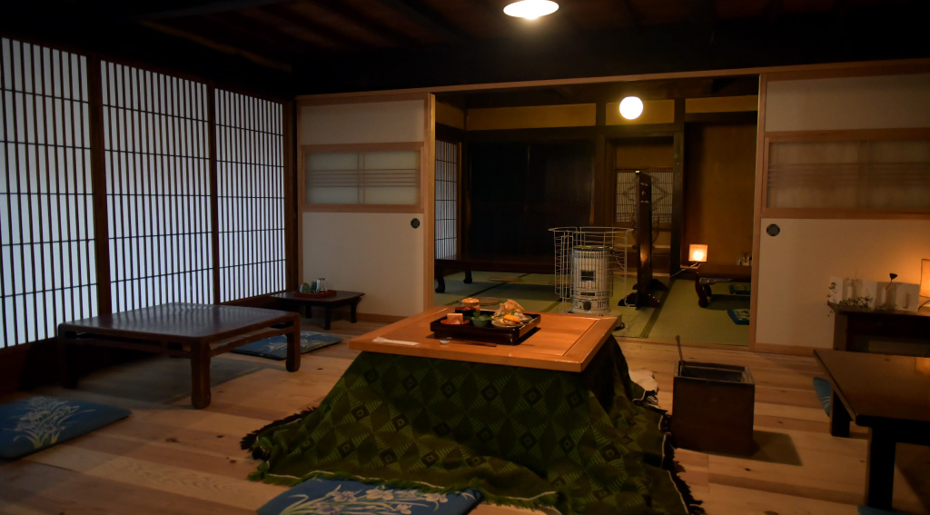 ヤマワラウ手打沢