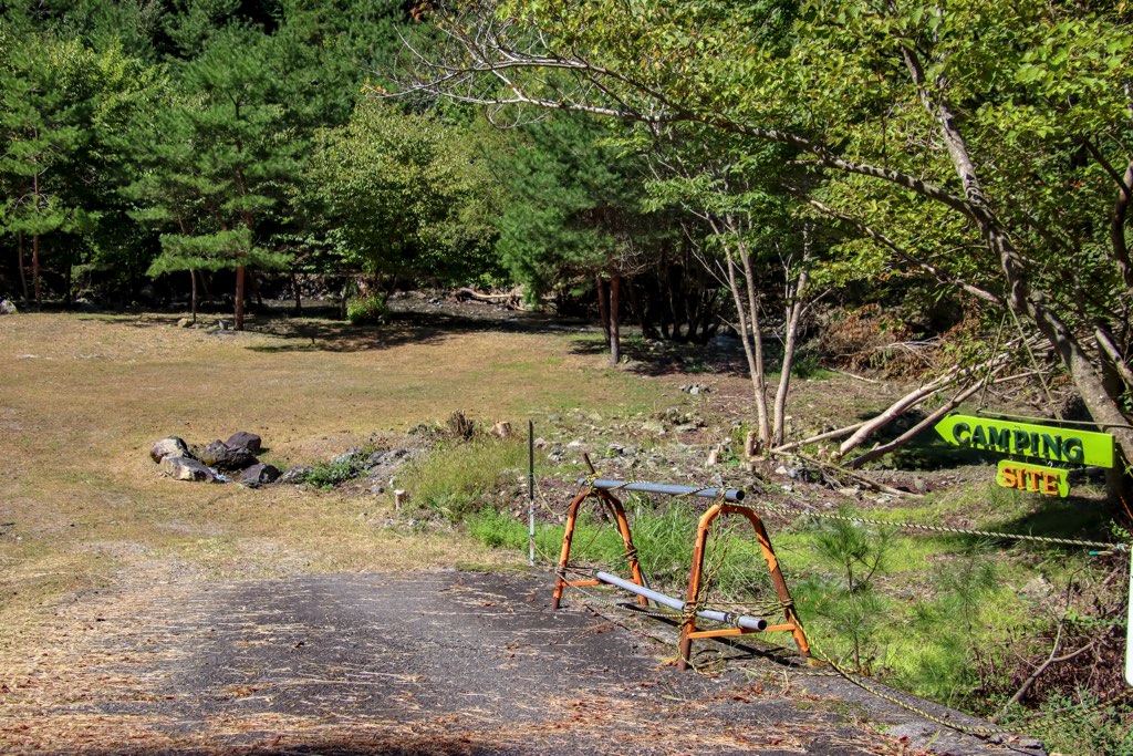 寺川グリーン公園 キャンプ場の写真 4