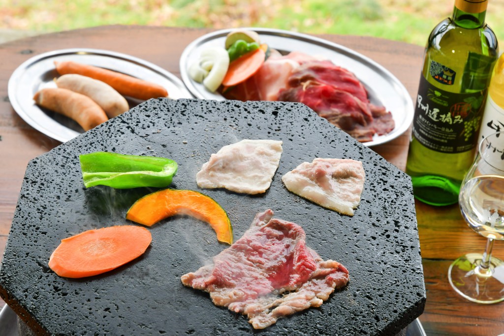 甲州市勝沼ぶどうの丘バーベキューガーデン 写真2