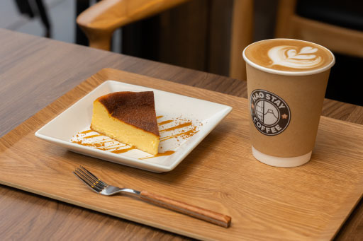 HAOSTAY COFFEE（ハオステイ コーヒー）のコーヒーとデザート