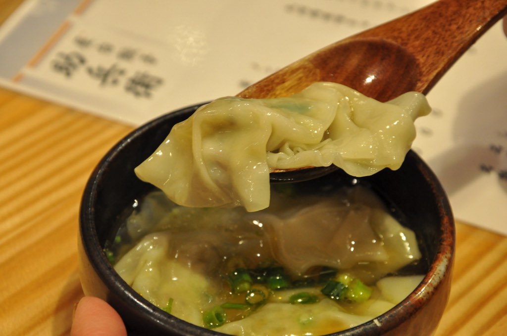 屋台餃子 助兵衛