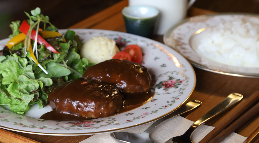 デミグラスハンバーグ