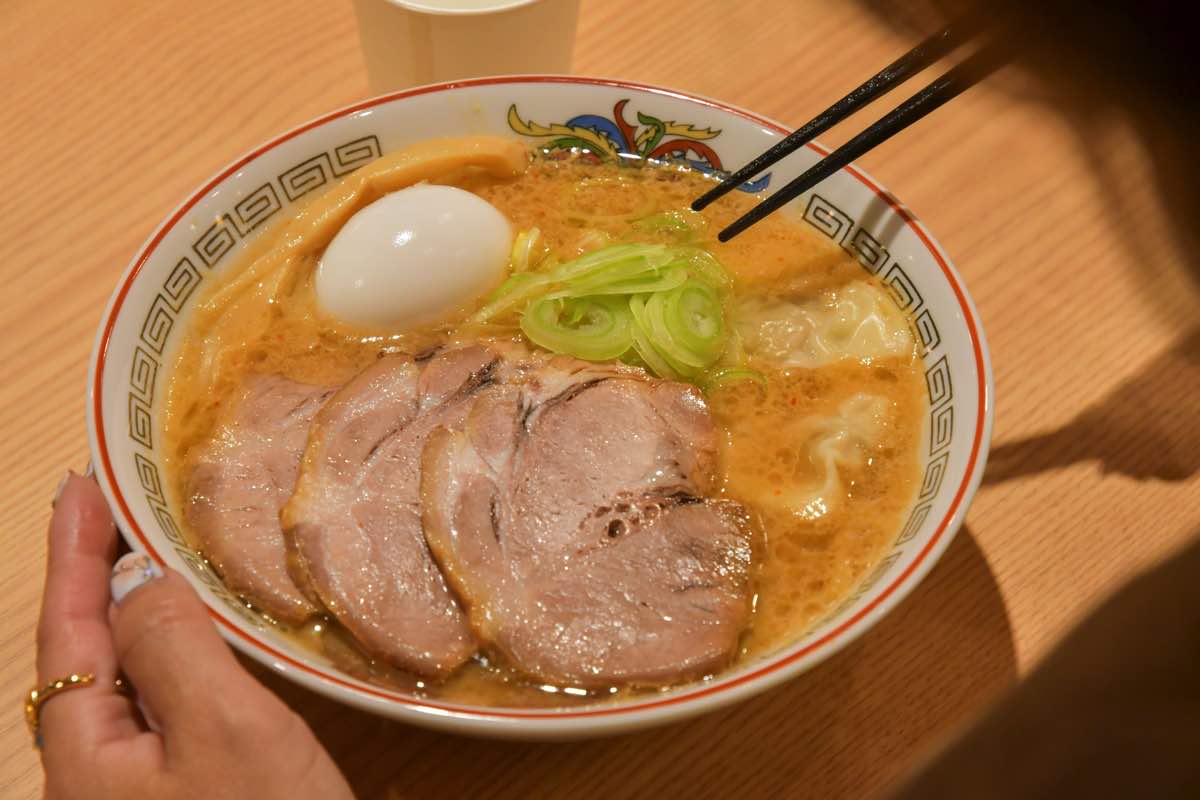 ラーメンハチロク
