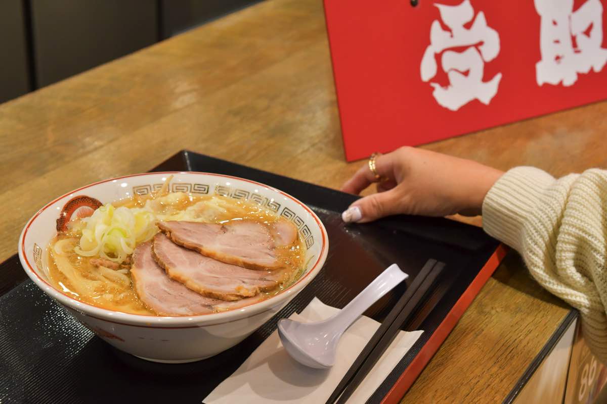 ラーメンハチロク