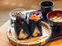 富士吉田金精軒 富士茶庵