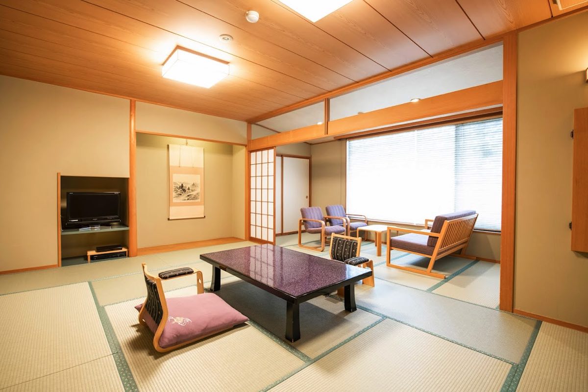 石和名湯館 糸柳 客室の写真 2