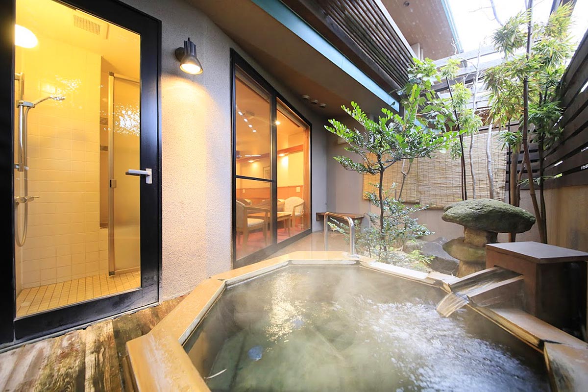 石和名湯館 糸柳の写真 3